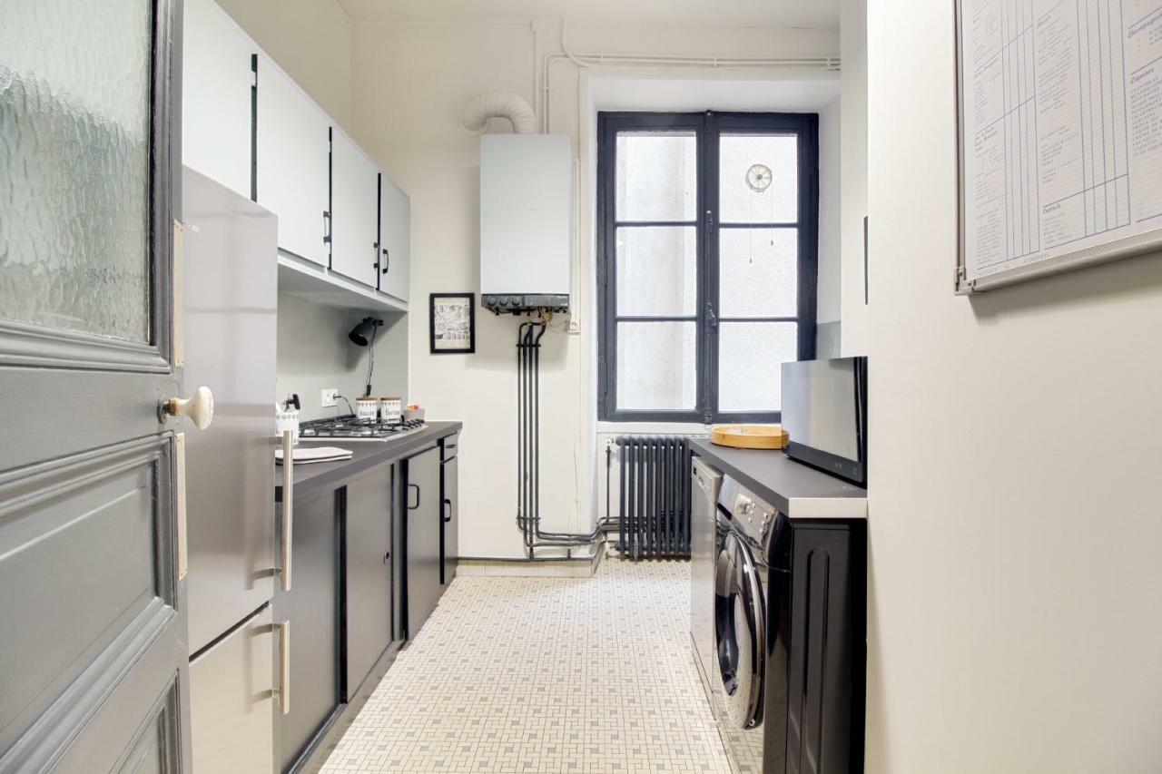 Sous Le Cedre - Au Coeur De Nantes Apartment Luaran gambar